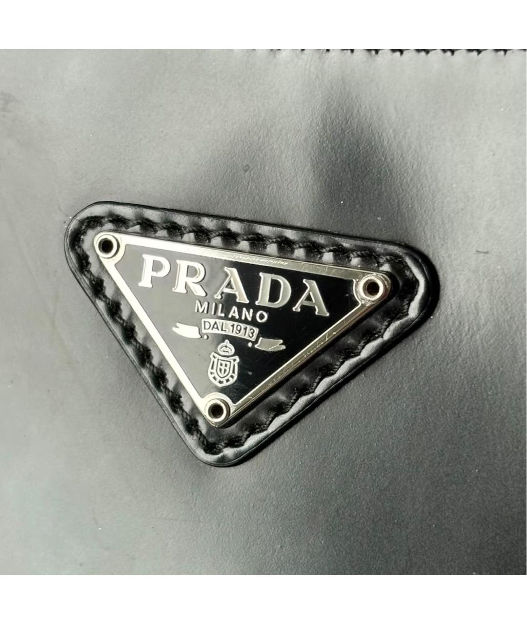 PRADA Черная кожаная сумка с короткими ручками, фото 6