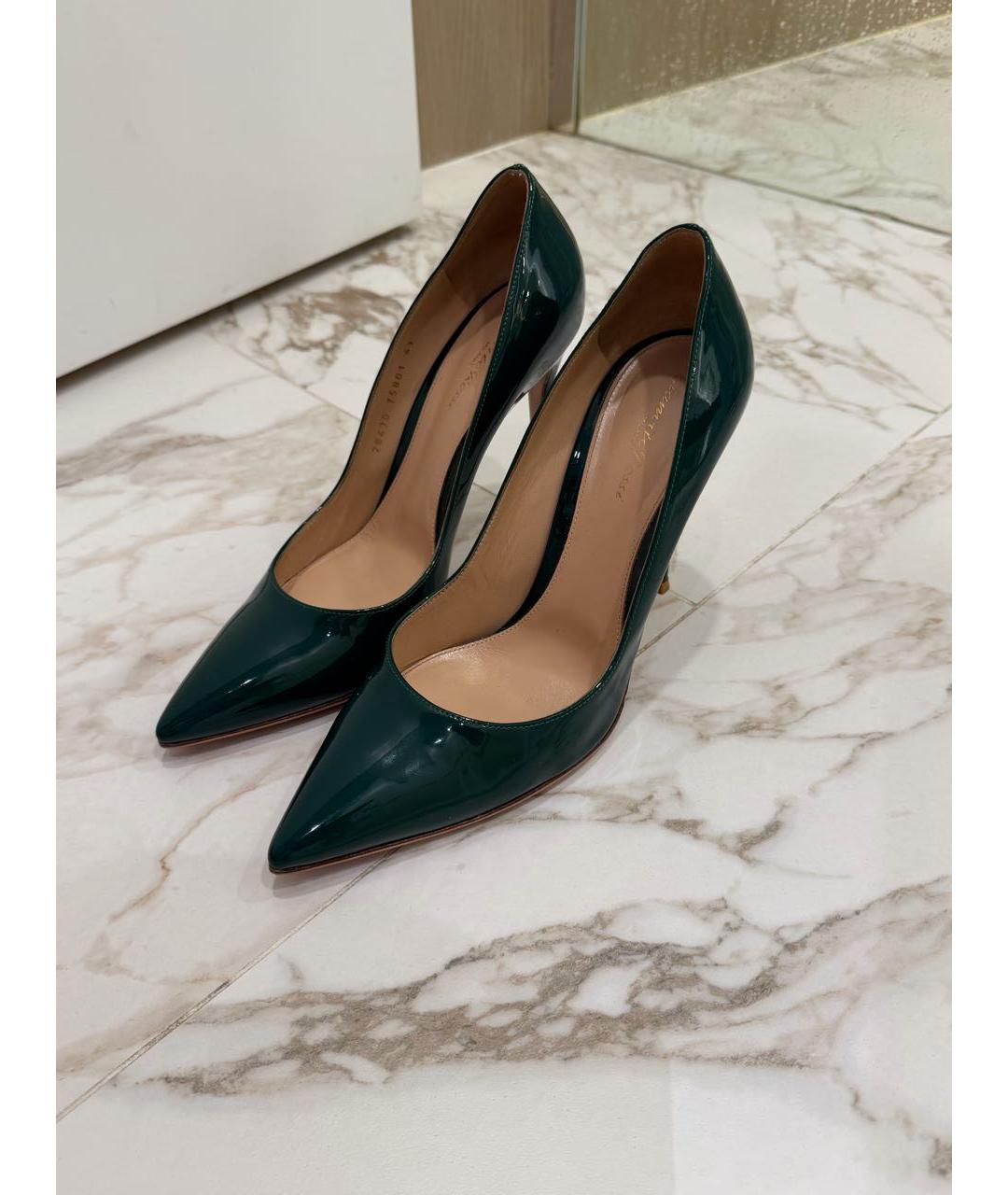 GIANVITO ROSSI Зеленые туфли из лакированной кожи, фото 2
