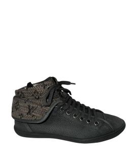 LOUIS VUITTON Кеды