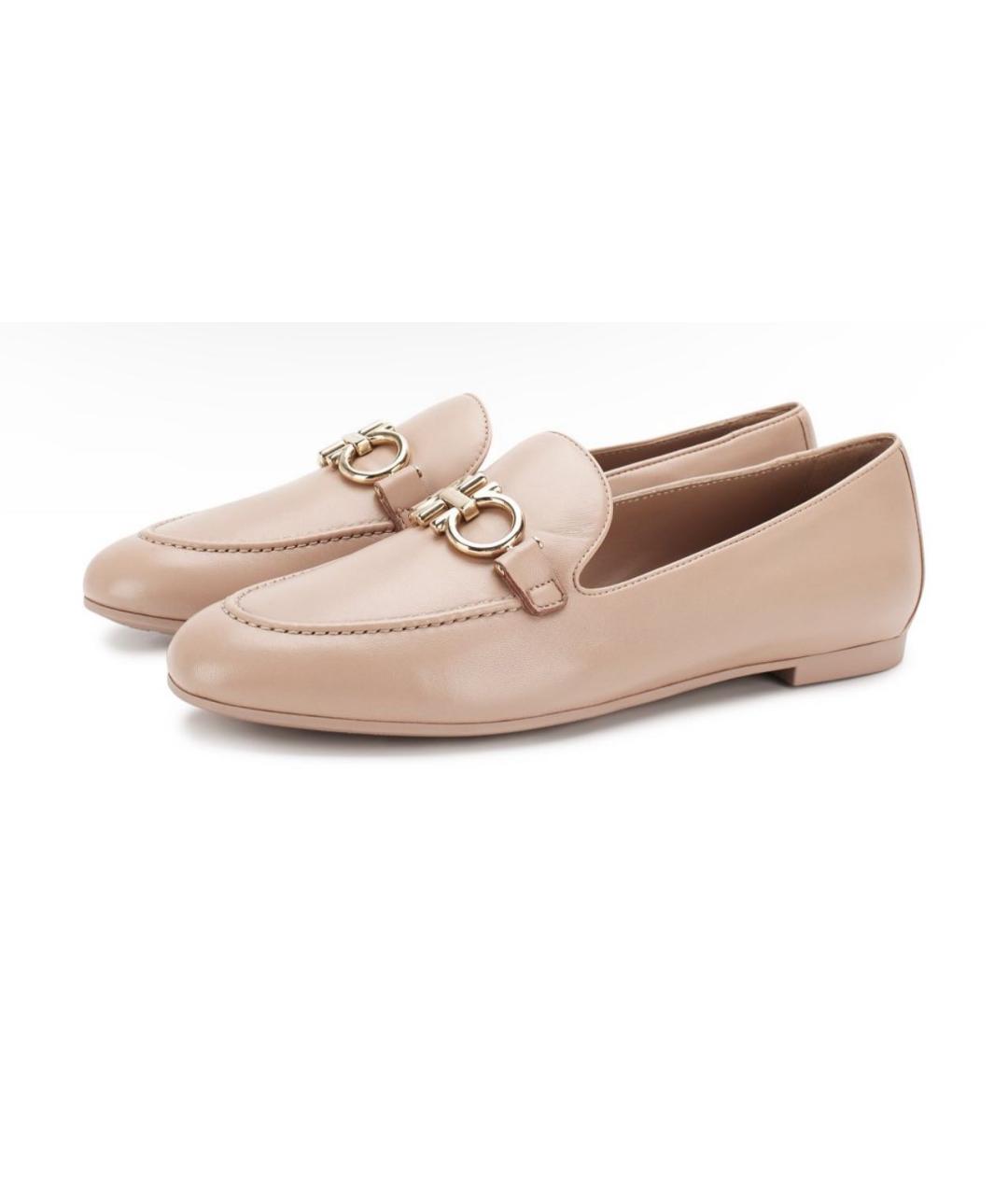 FERRAGAMO Бежевые кожаные лоферы, фото 4