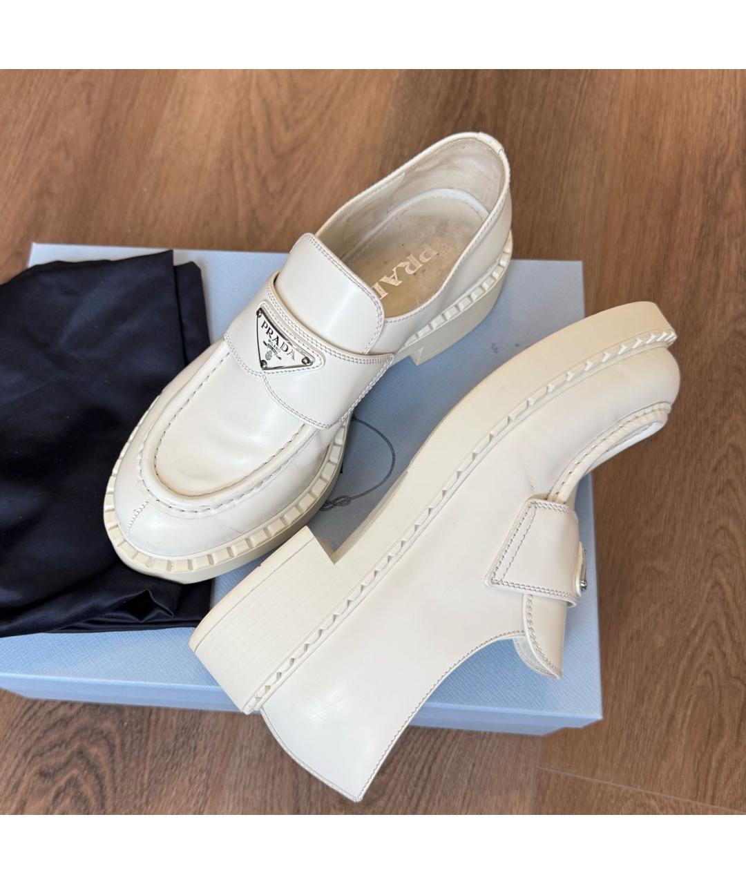 PRADA Белые кожаные лоферы, фото 5
