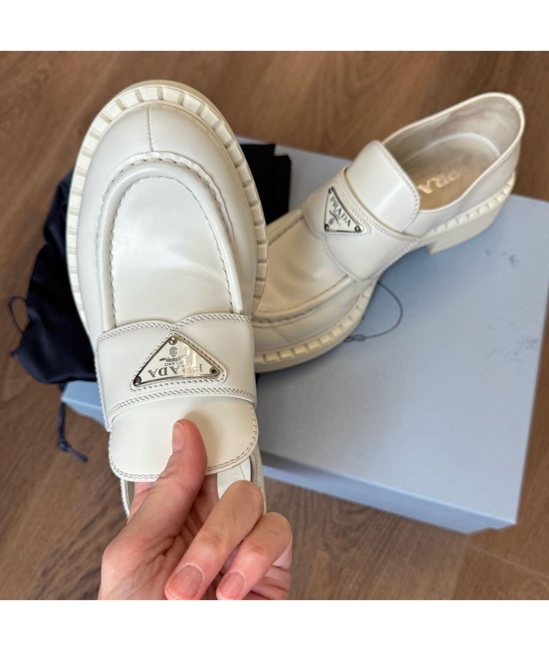 PRADA Белые кожаные лоферы, фото 4