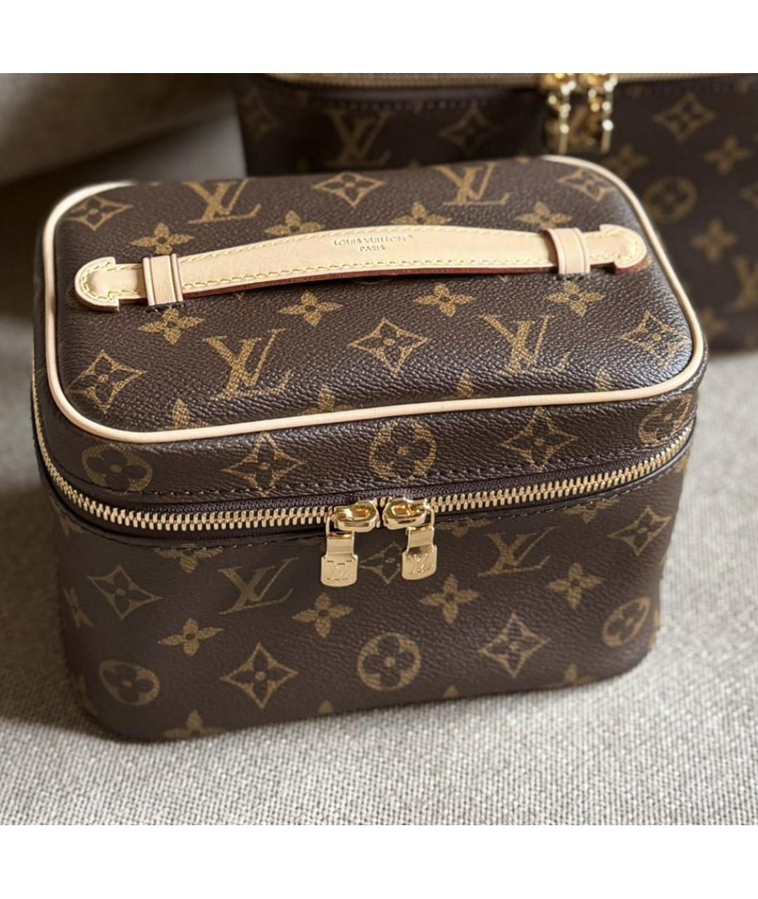 LOUIS VUITTON Коричневая косметичка из канвы, фото 3
