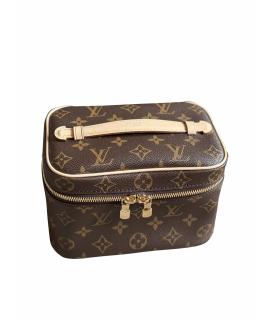 LOUIS VUITTON Косметичка