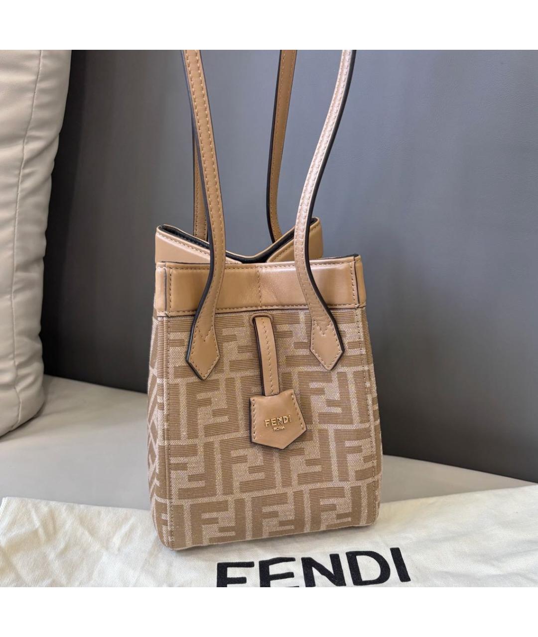 FENDI Бежевая кожаная сумка через плечо, фото 2