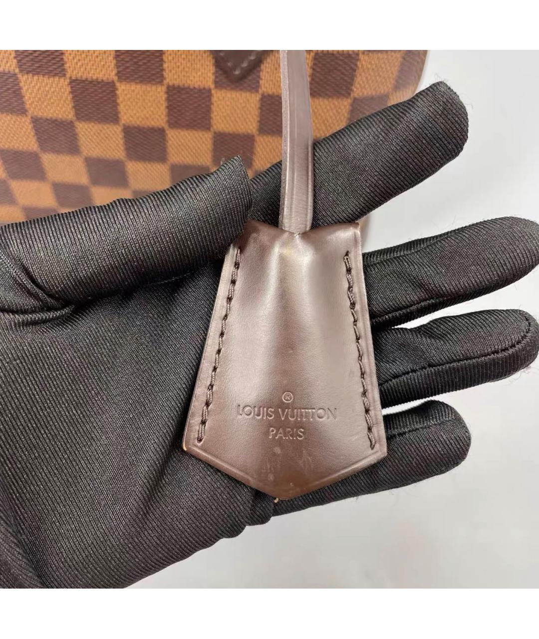 LOUIS VUITTON Коричневая сумка с короткими ручками из канвы, фото 6
