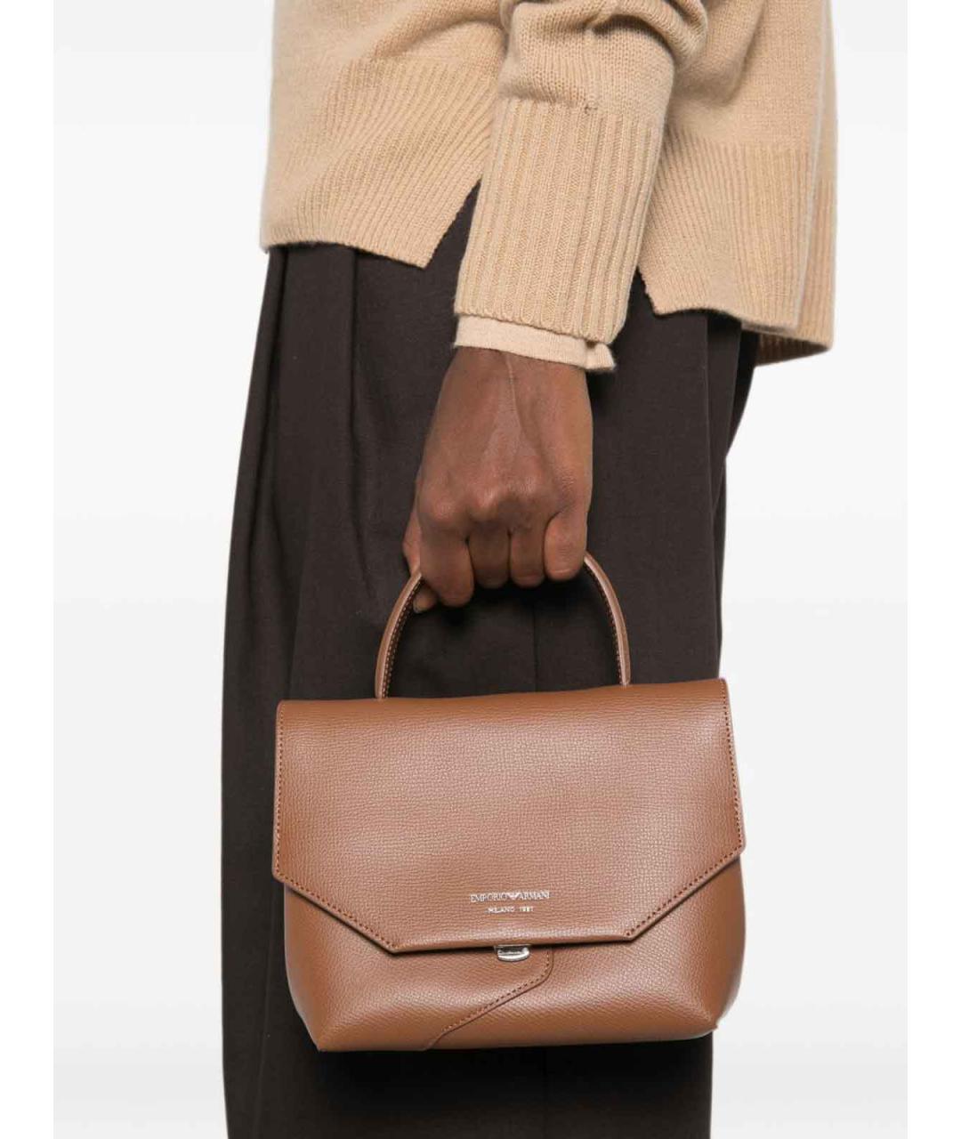 EMPORIO ARMANI Коричневая кожаная сумка с короткими ручками, фото 4