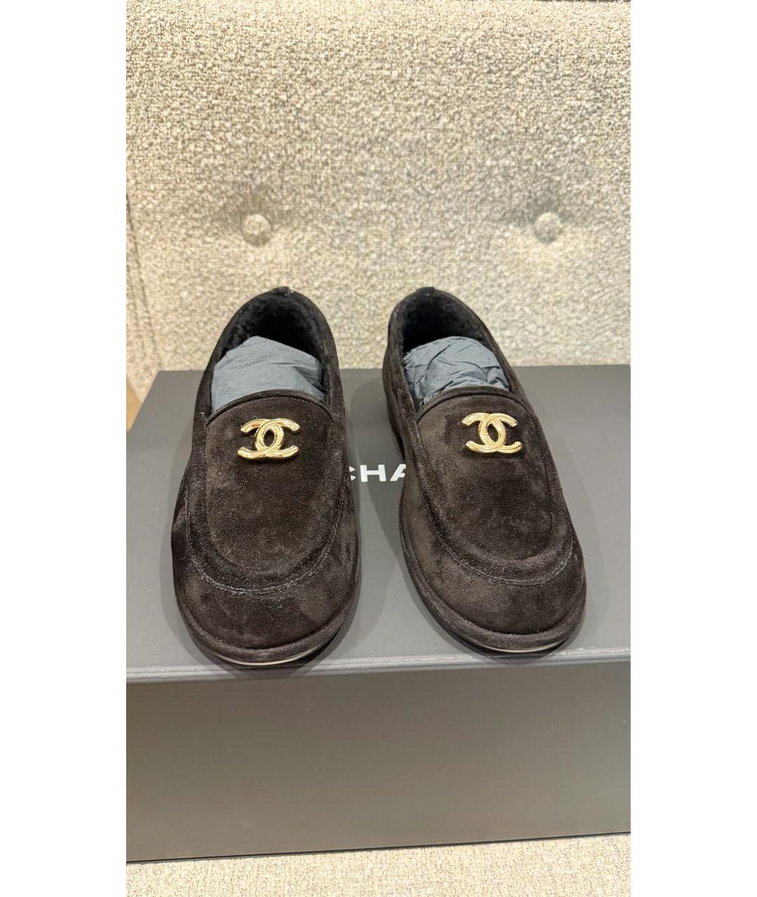 CHANEL Черные замшевые лоферы, фото 3