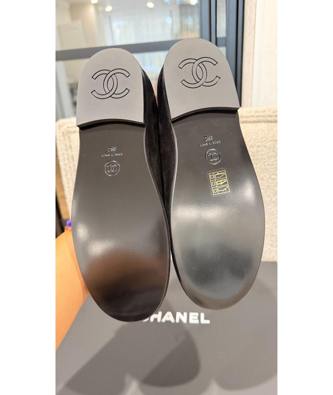 CHANEL Черные замшевые лоферы, фото 4