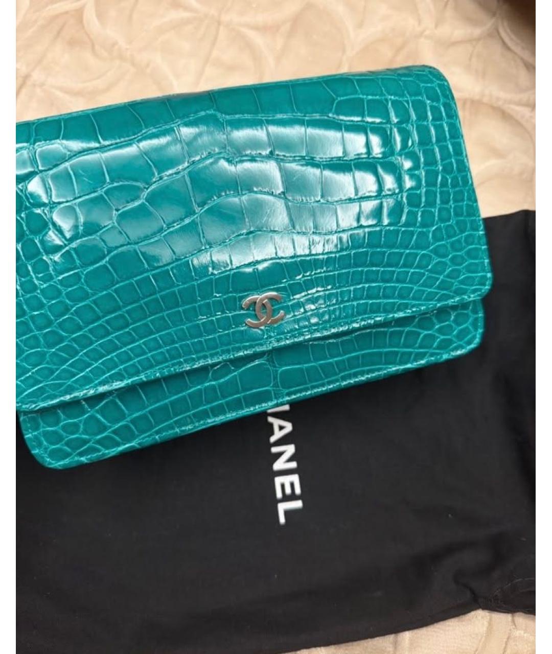 CHANEL Бирюзовая сумка с короткими ручками из кожи аллигатора, фото 2