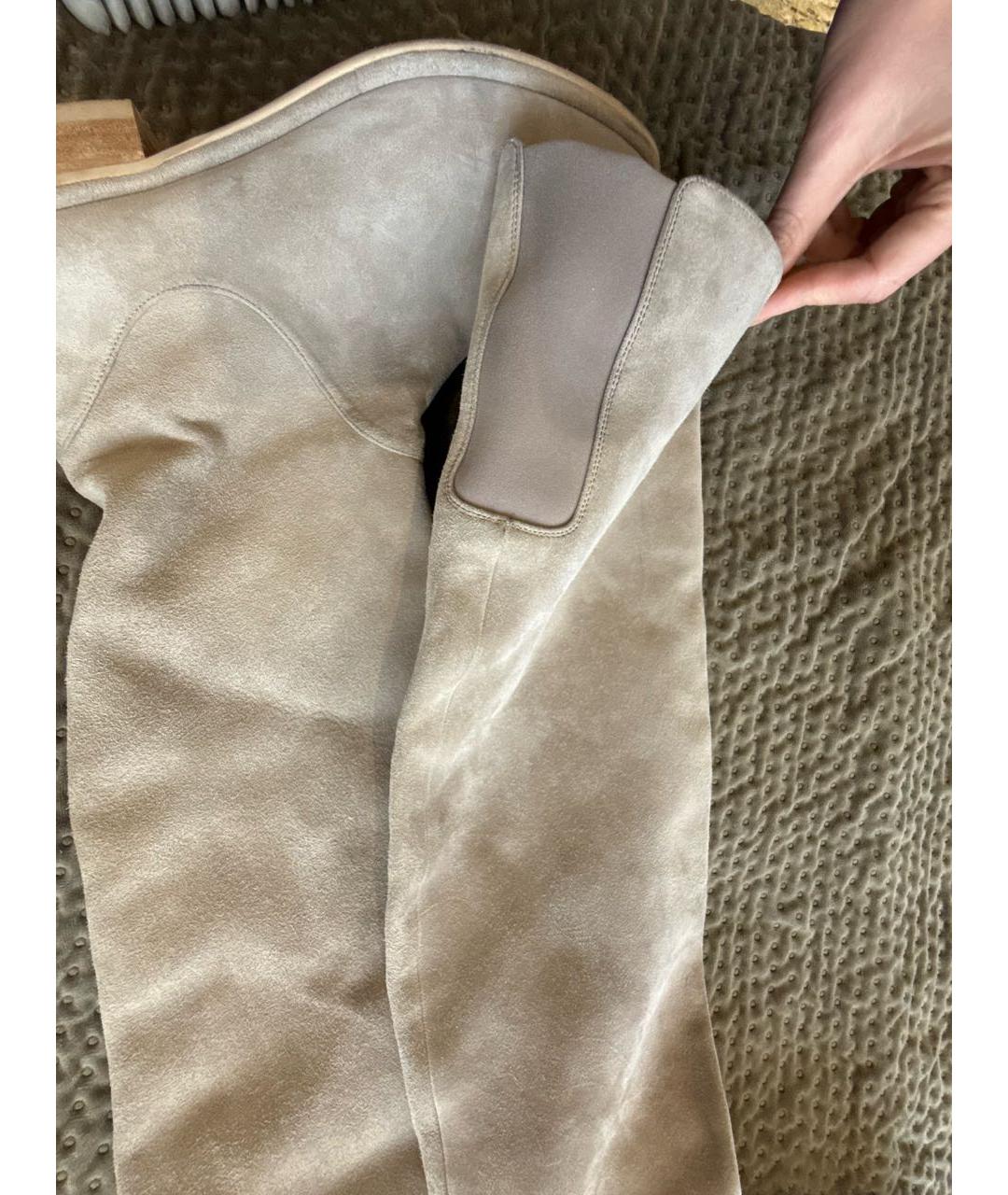 STUART WEITZMAN Бежевые замшевые ботфорты, фото 8