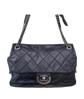 CHANEL Сумка через плечо