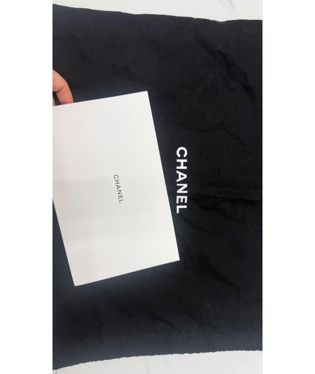 CHANEL Красная сумка через плечо из кожи крокодила, фото 3