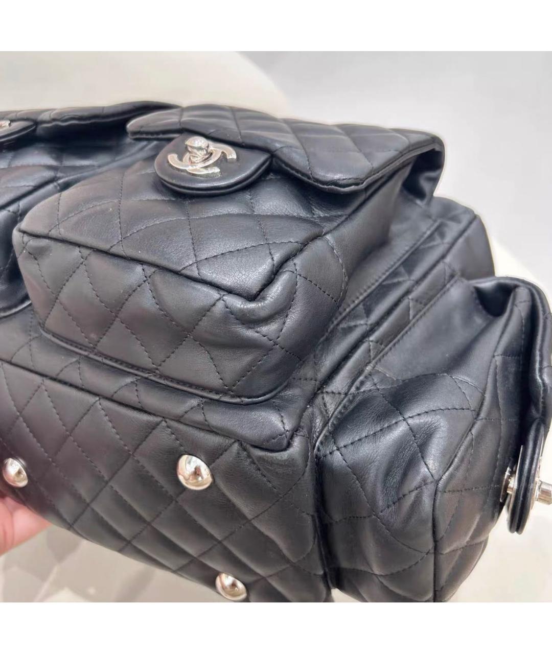 CHANEL Черная кожаная сумка с короткими ручками, фото 5