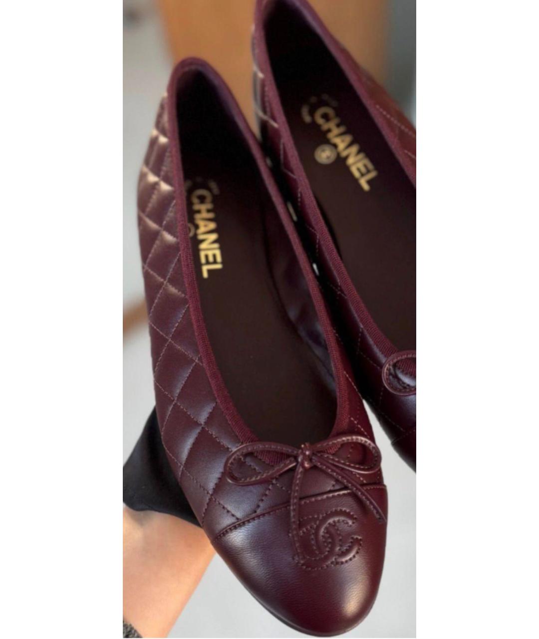 CHANEL Бордовые кожаные балетки, фото 3