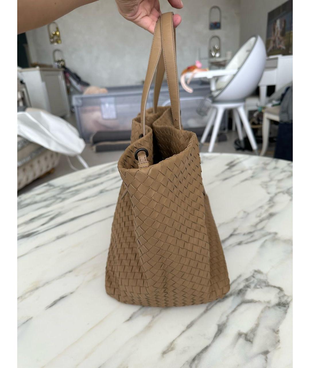 BOTTEGA VENETA Коричневая кожаная сумка тоут, фото 2