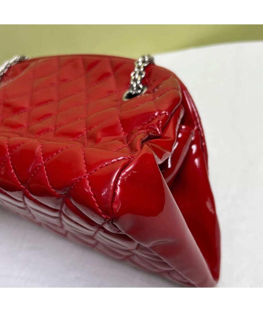CHANEL Красная сумка с короткими ручками из лакированной кожи, фото 7