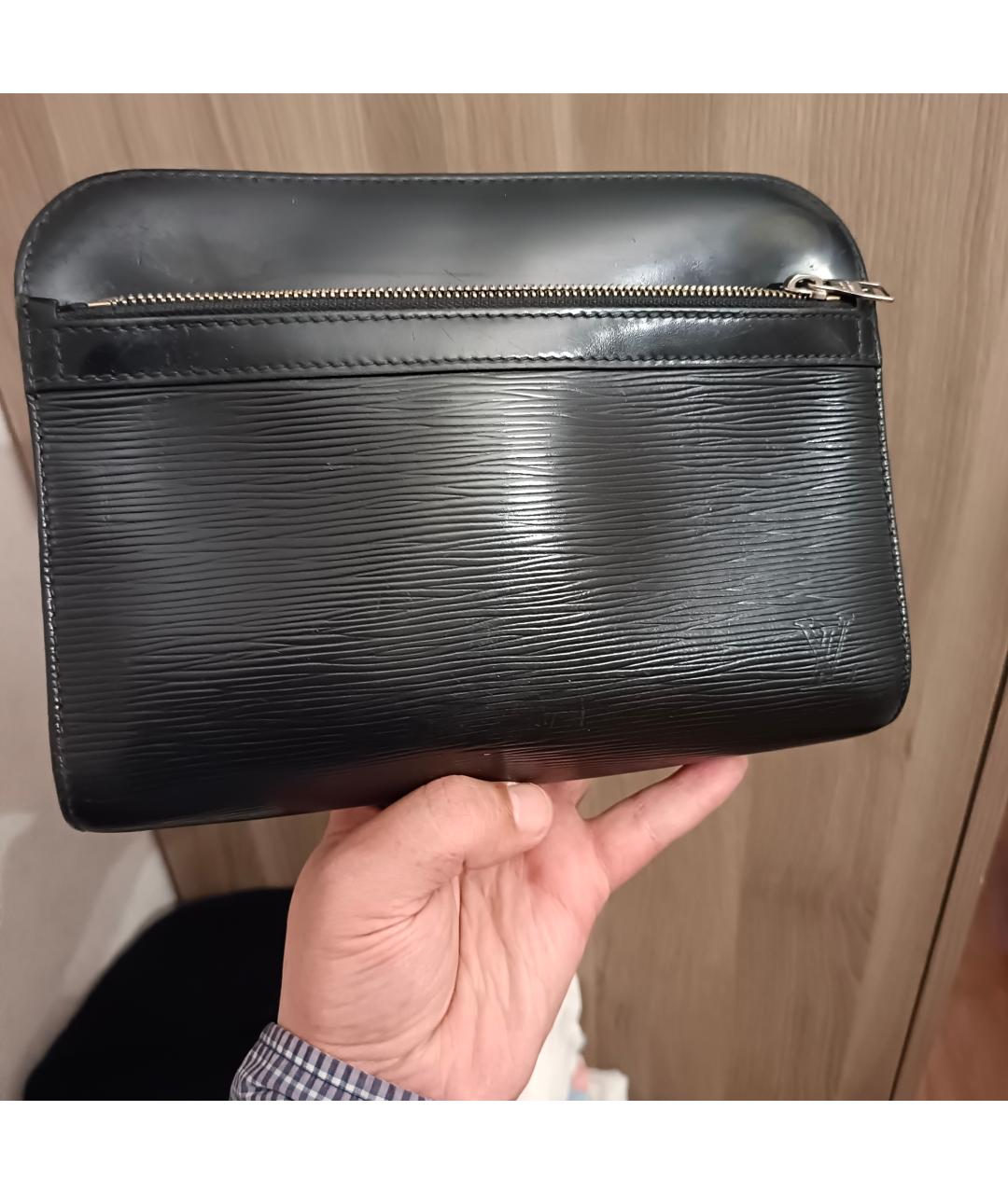 LOUIS VUITTON Черная кожаная барсетка, фото 7