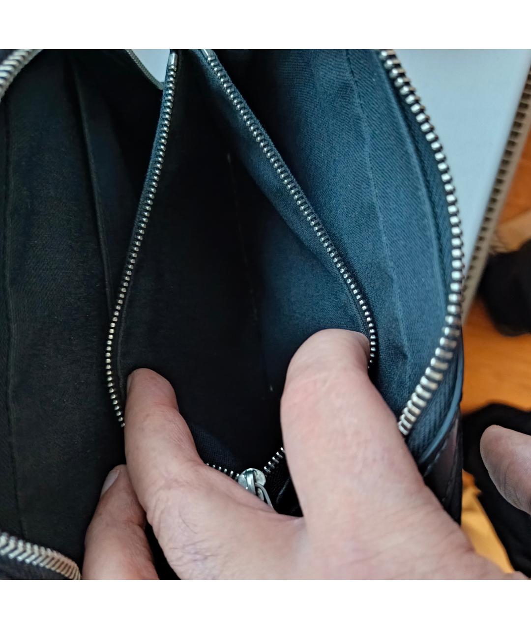 LOUIS VUITTON Черная кожаная барсетка, фото 6
