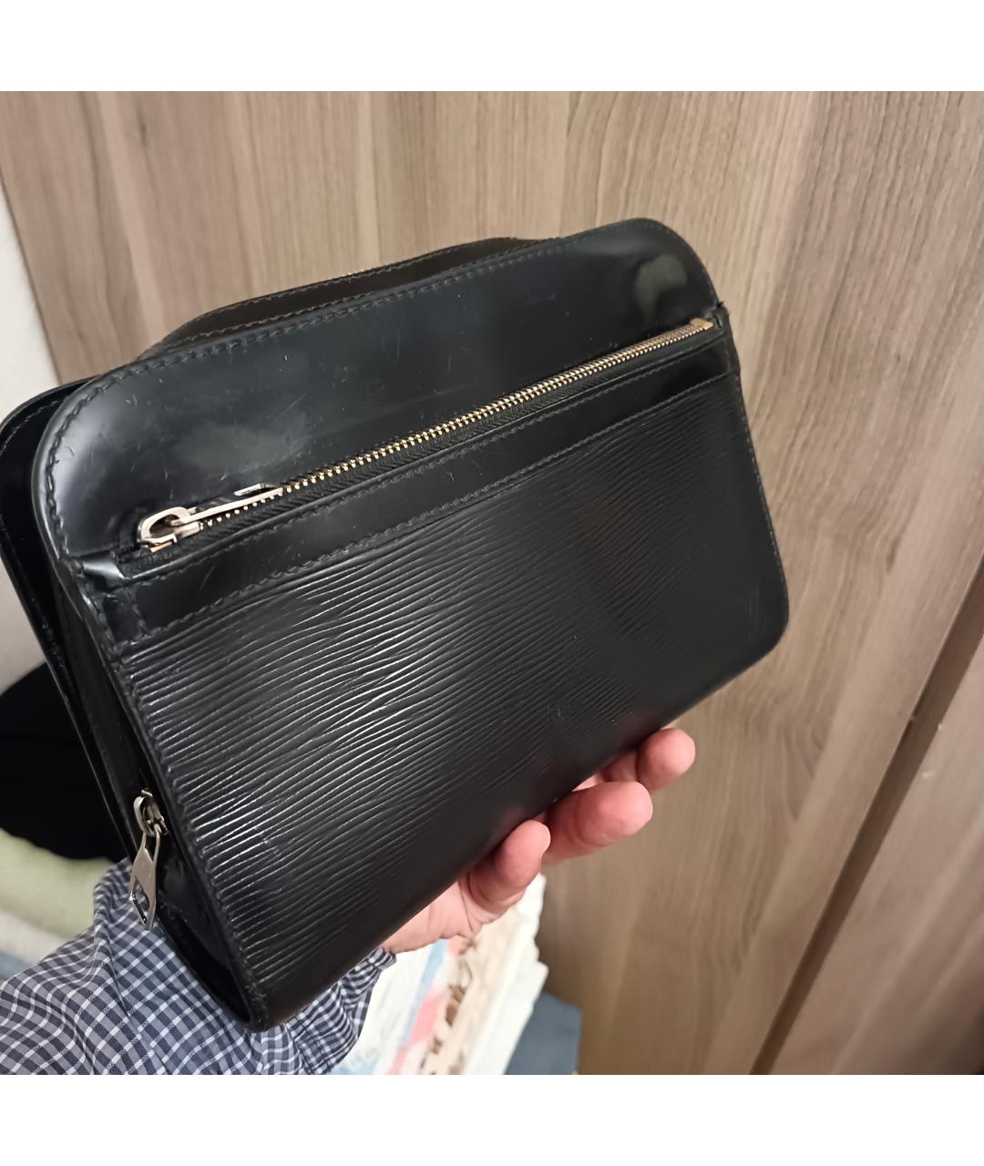 LOUIS VUITTON Черная кожаная барсетка, фото 2