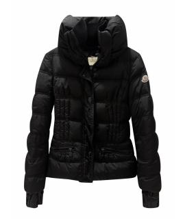 MONCLER Пуховик