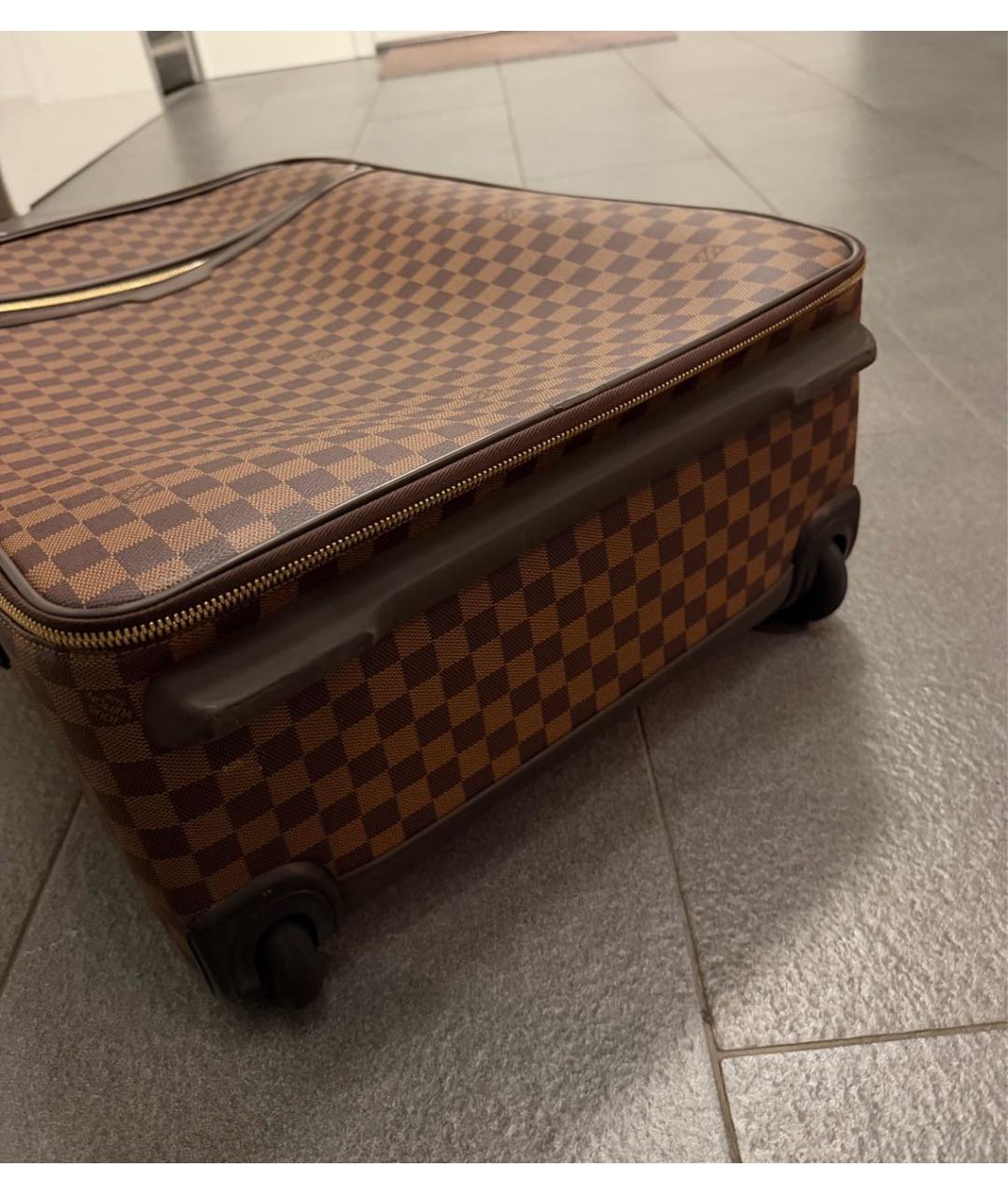LOUIS VUITTON Коричневый чемодан из канвы, фото 3