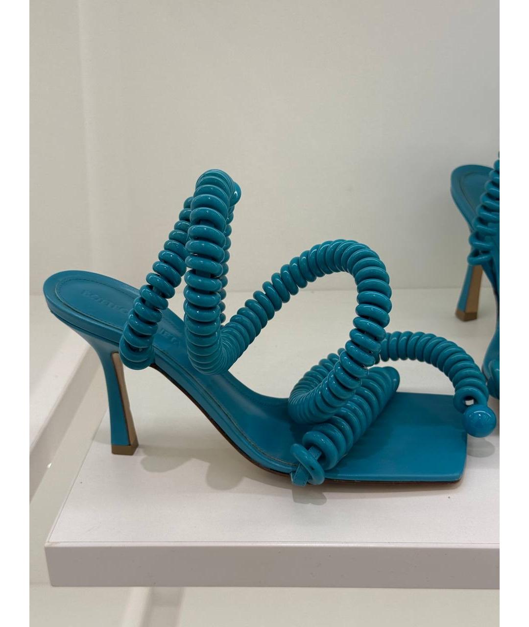 BOTTEGA VENETA Синие кожаные босоножки, фото 5