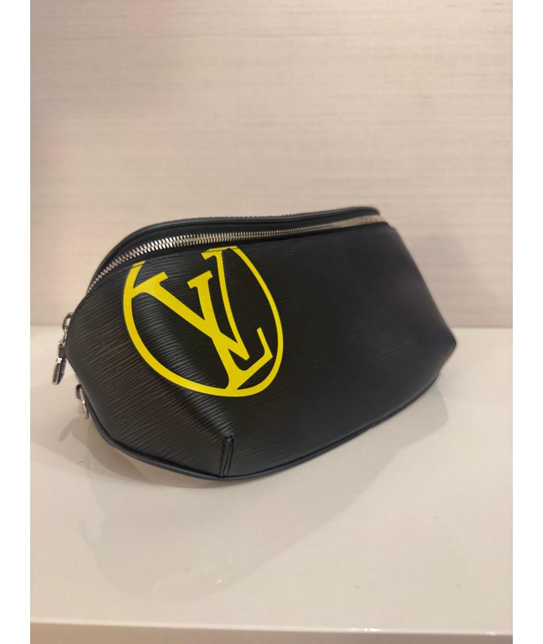 LOUIS VUITTON Черная кожаная поясная сумка, фото 2