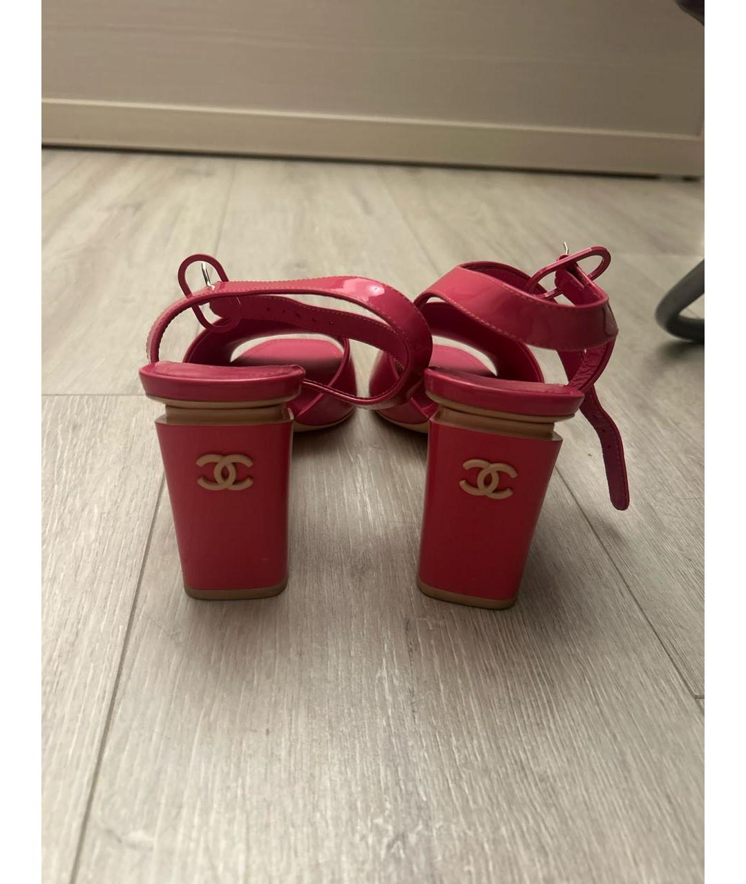 CHANEL Розовые туфли из лакированной кожи, фото 4