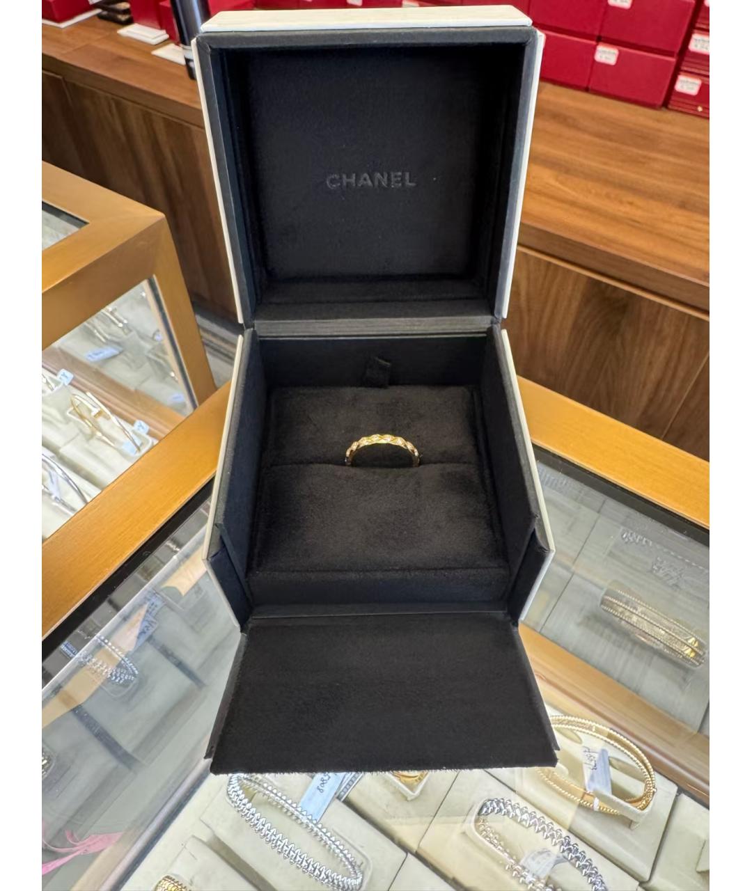 CHANEL Золотое кольцо, фото 2