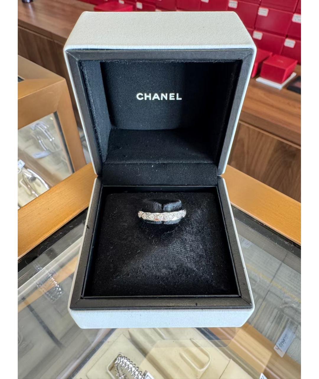 CHANEL Серебряное кольцо из белого золота, фото 2