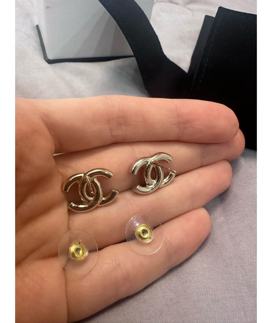 CHANEL Золотые латунные серьги, фото 3