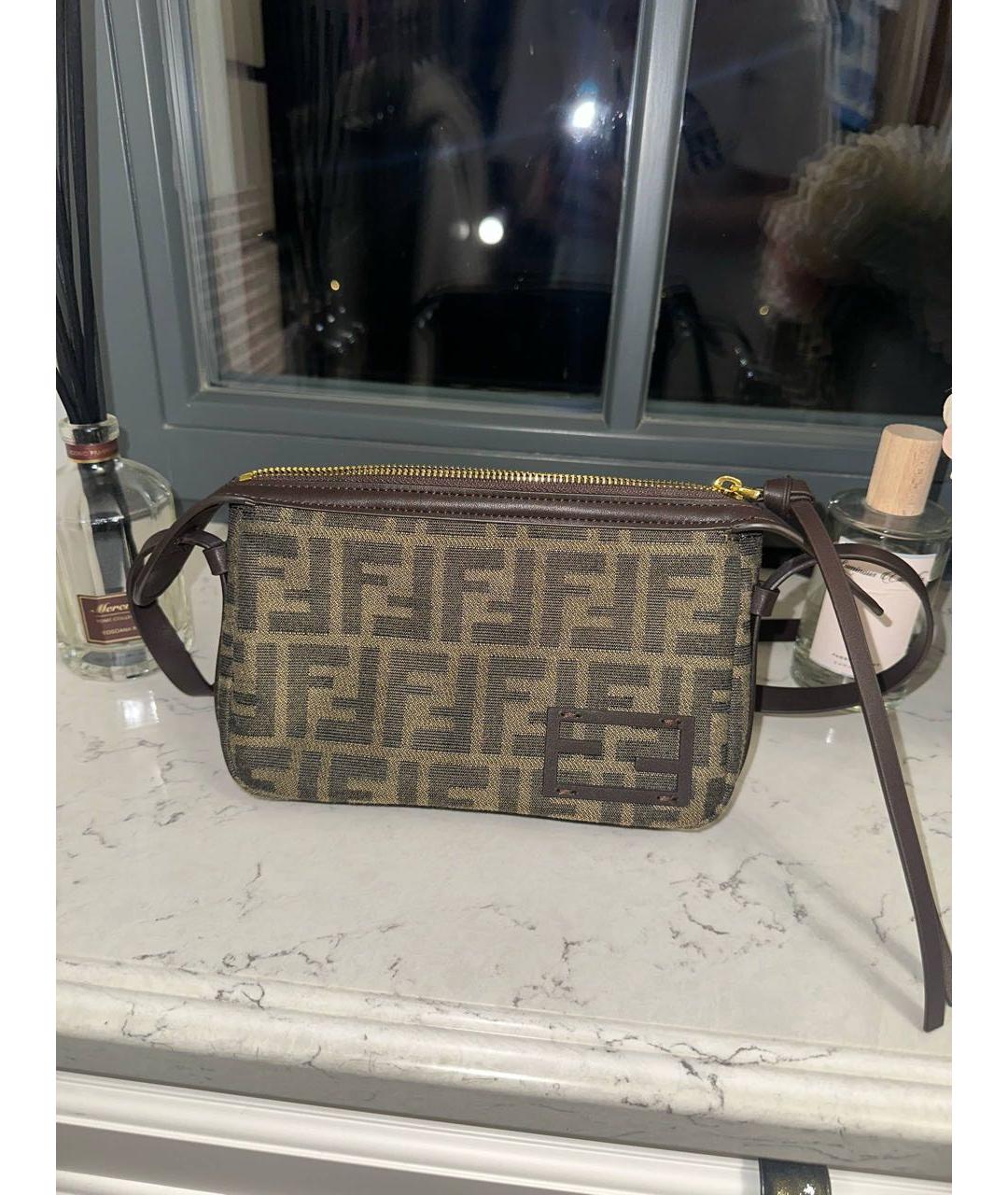 FENDI Коричневая кожаная сумка с короткими ручками, фото 5