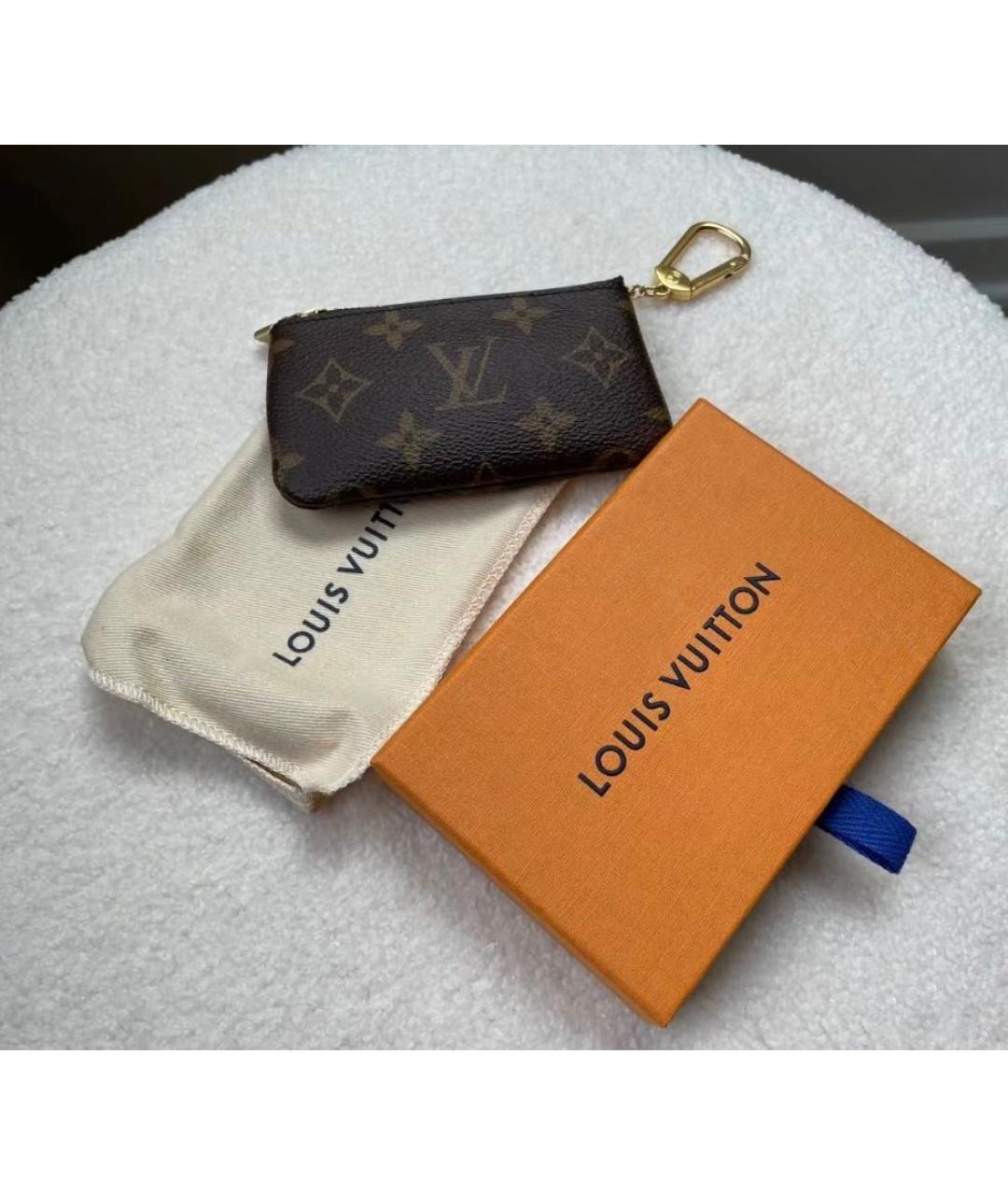 LOUIS VUITTON Коричневая ключница, фото 6