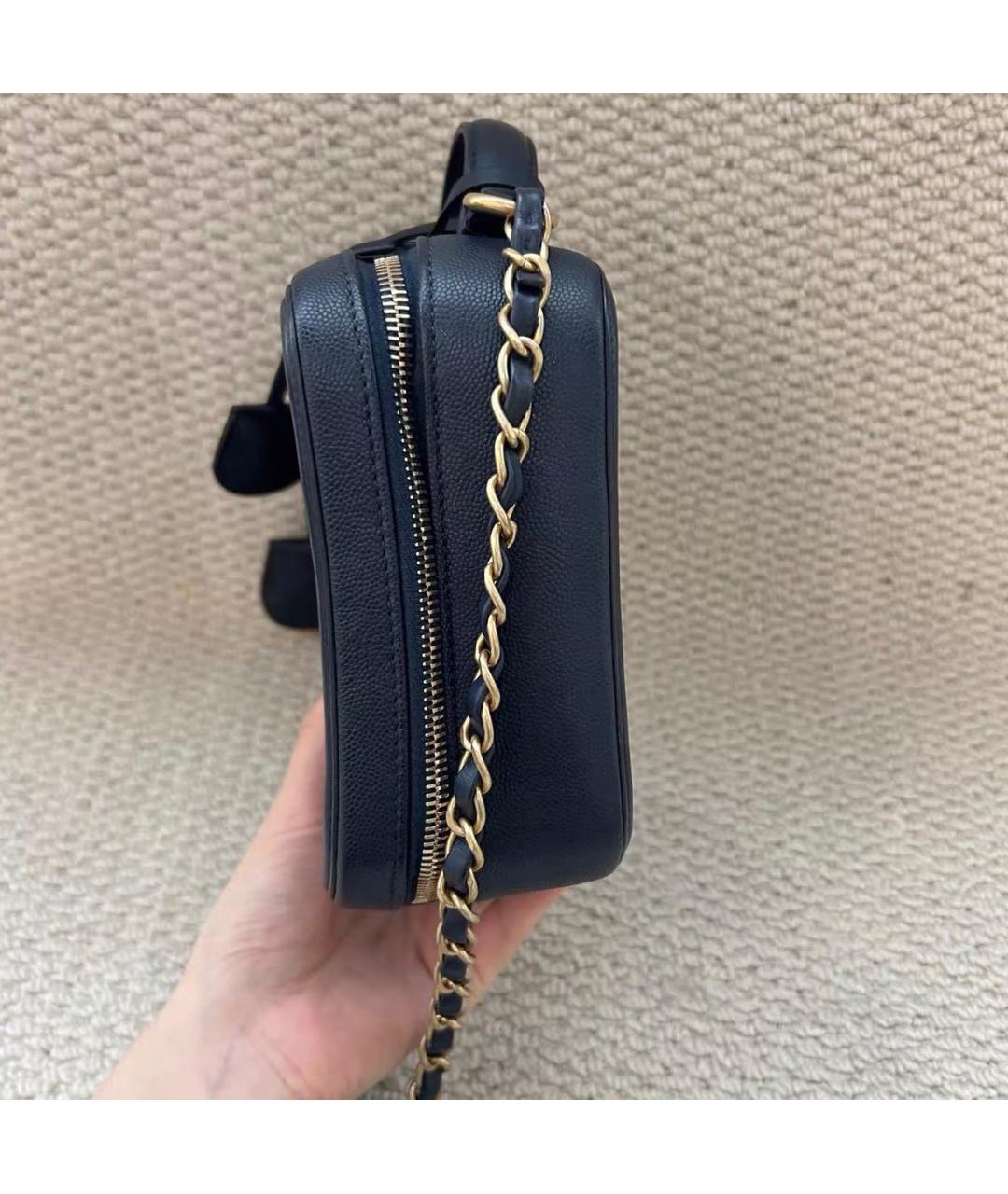 CHANEL Темно-синяя кожаная сумка через плечо, фото 3