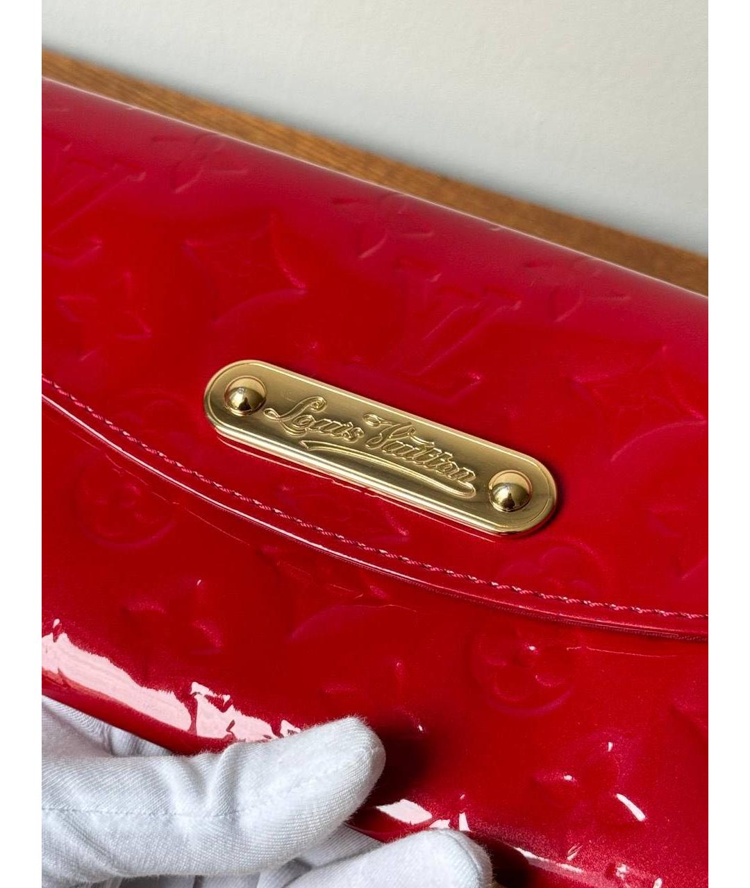 LOUIS VUITTON Красная сумка с короткими ручками из лакированной кожи, фото 8