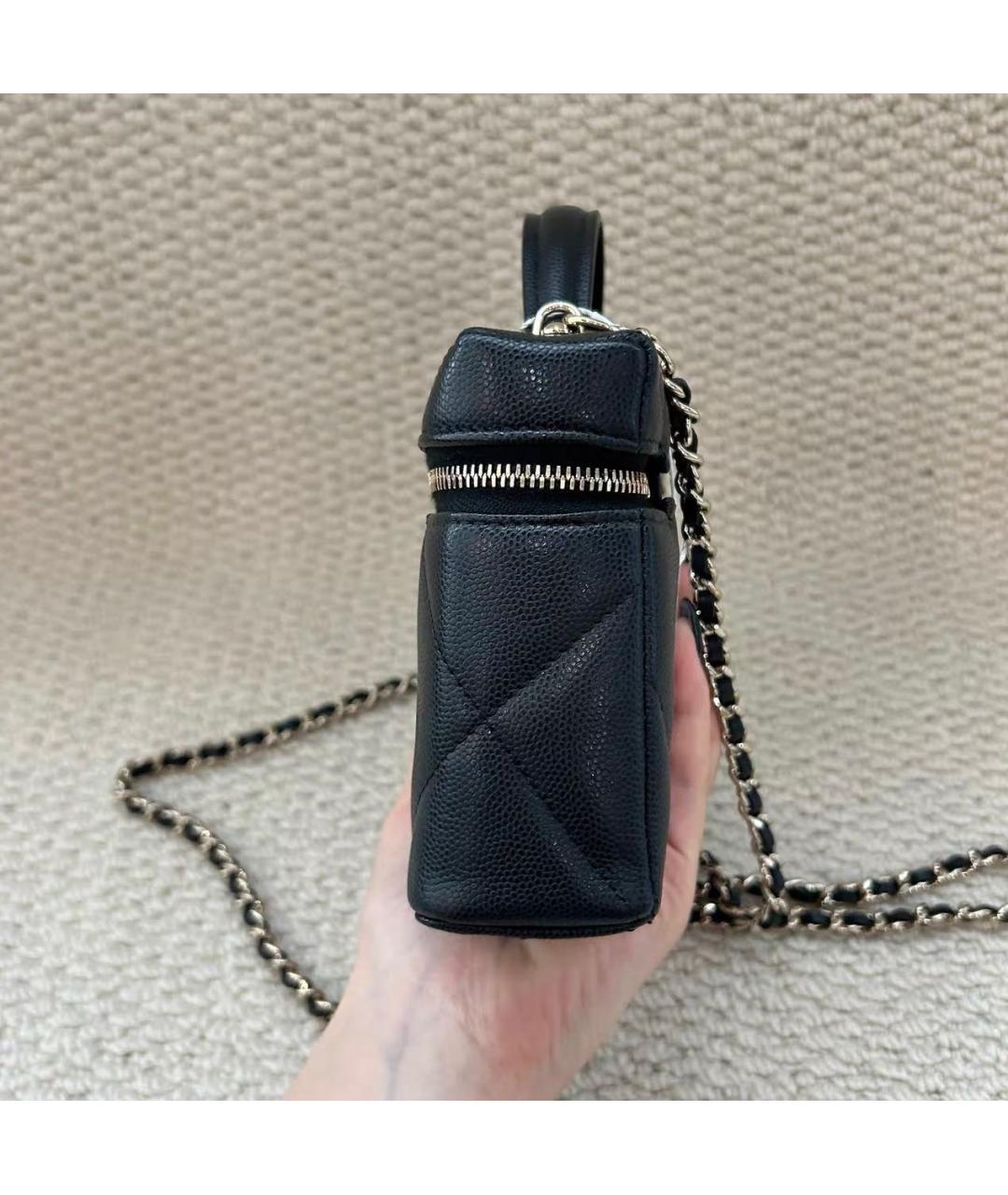CHANEL Черная кожаная сумка через плечо, фото 4