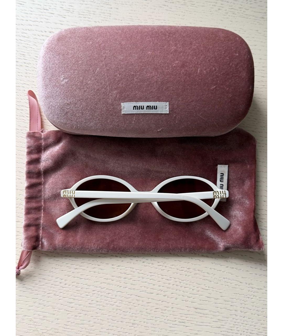 MIU MIU Белые пластиковые солнцезащитные очки, фото 2