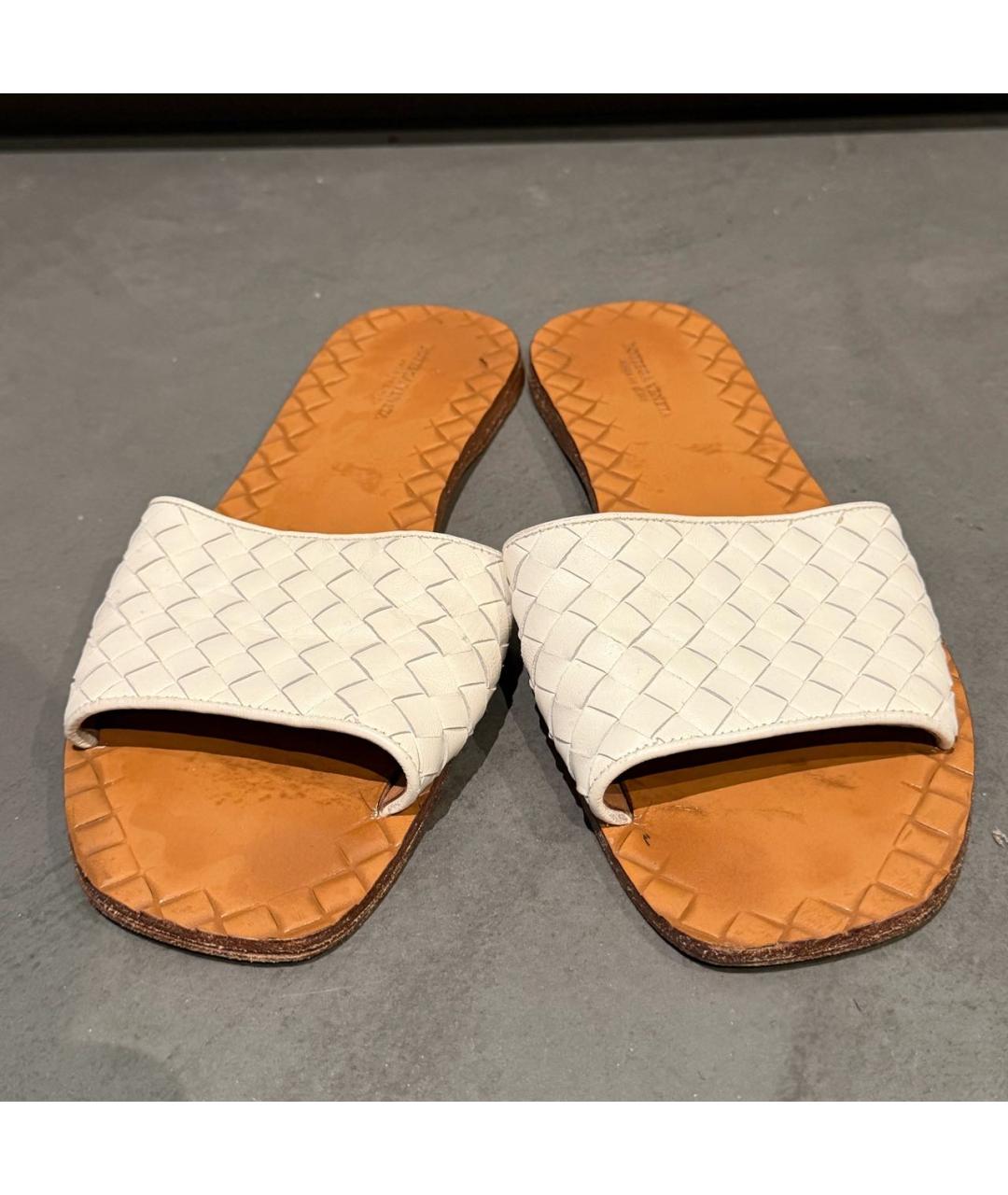 BOTTEGA VENETA Белые кожаные шлепанцы, фото 7