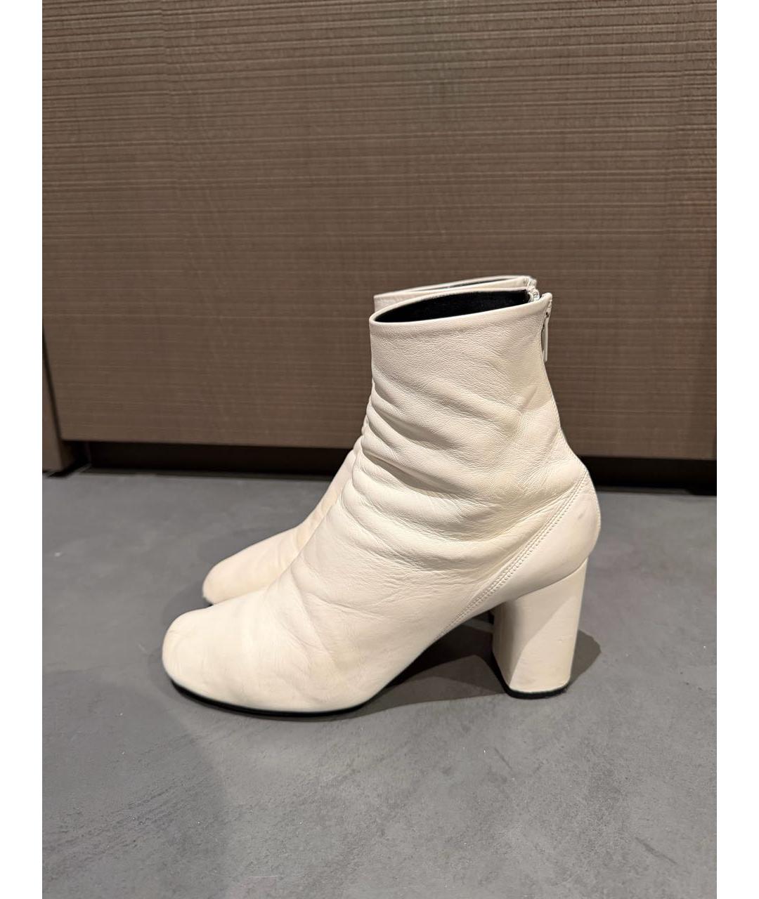 CELINE Белые кожаные ботильоны, фото 2