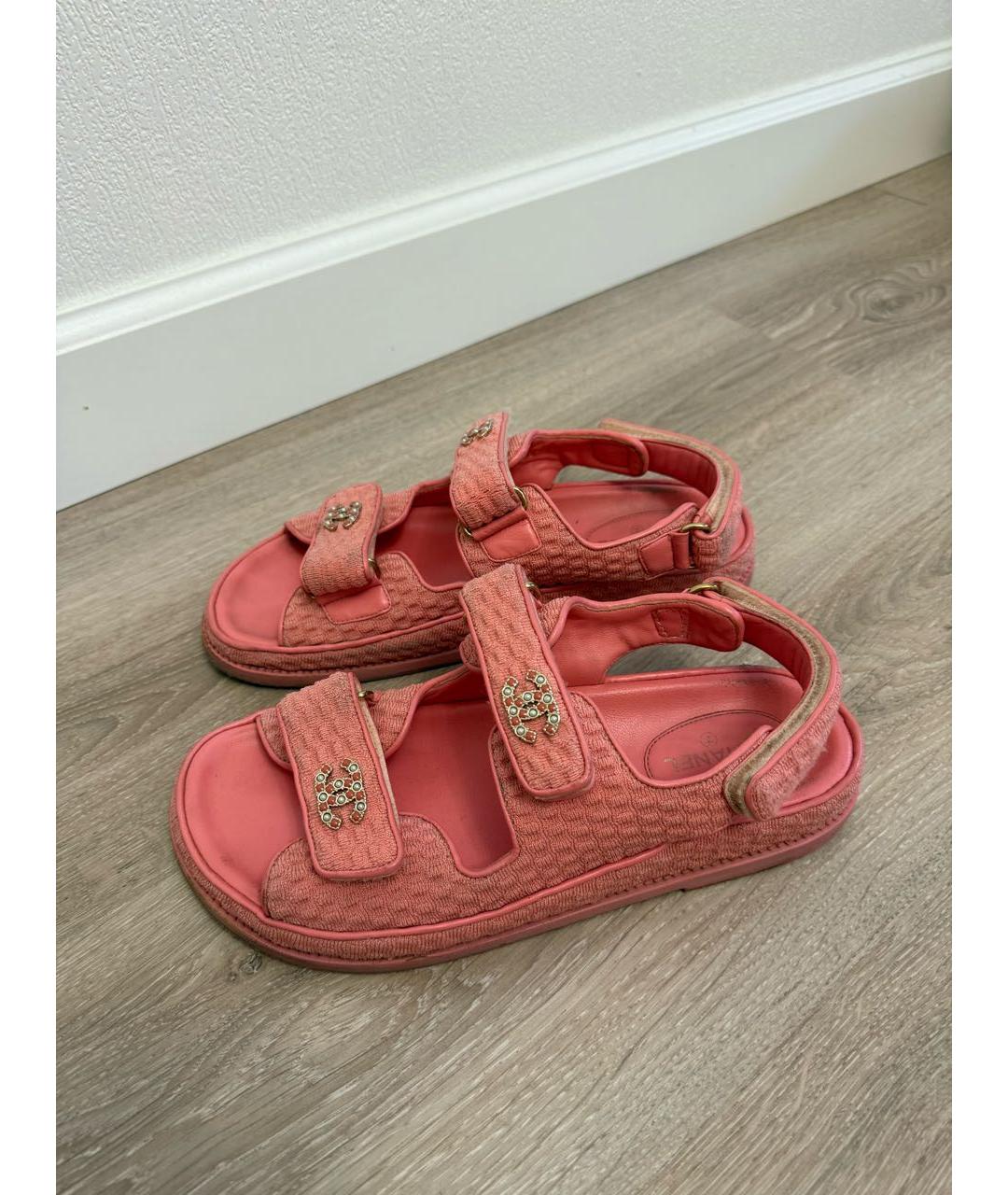 CHANEL Коралловые текстильные сандалии, фото 6