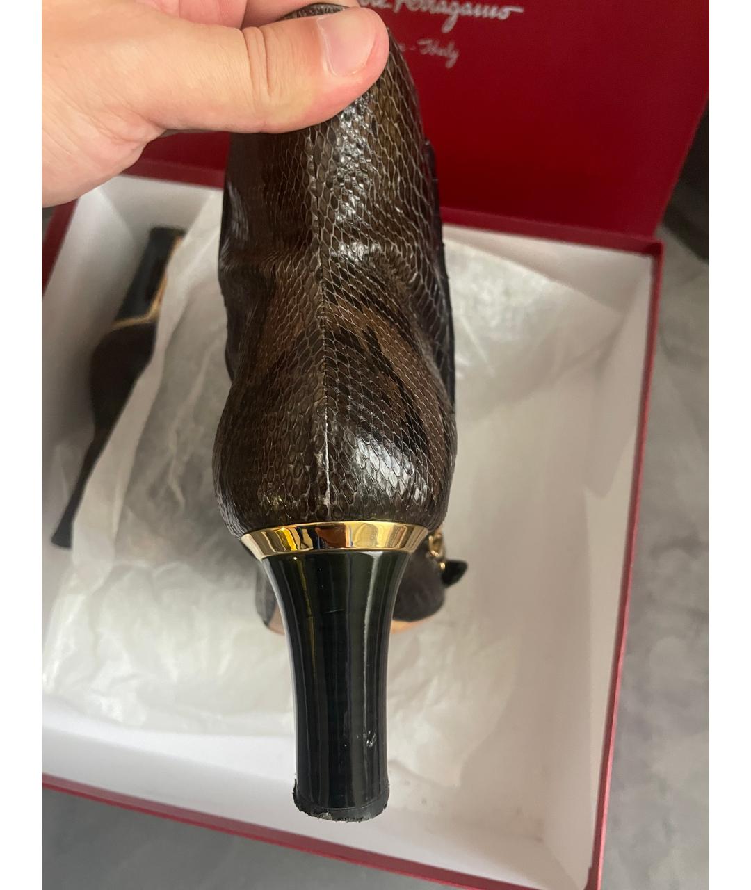 FERRAGAMO Коричневые ботильоны из кожи питона, фото 6