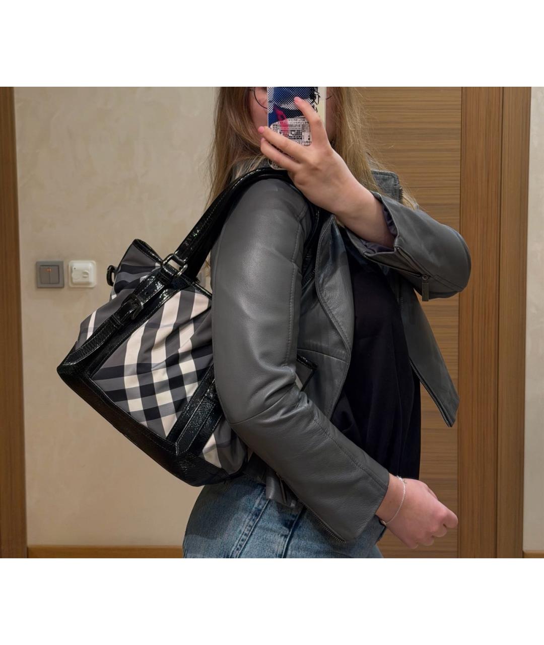 BURBERRY Черная сумка тоут из лакированной кожи, фото 2