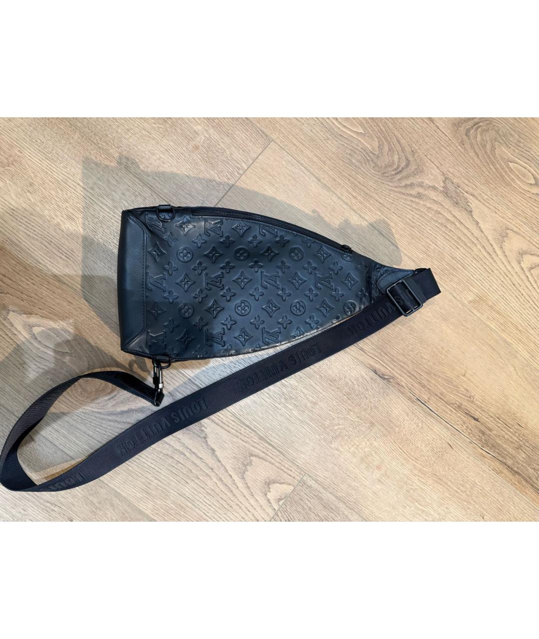LOUIS VUITTON Черная кожаная сумка на плечо, фото 2