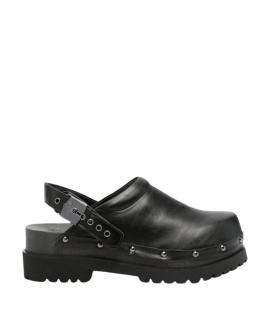 SCHOLL Сабо