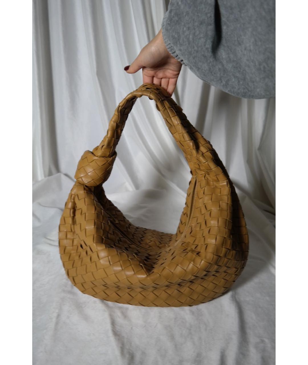 BOTTEGA VENETA Коричневая кожаная сумка с короткими ручками, фото 9