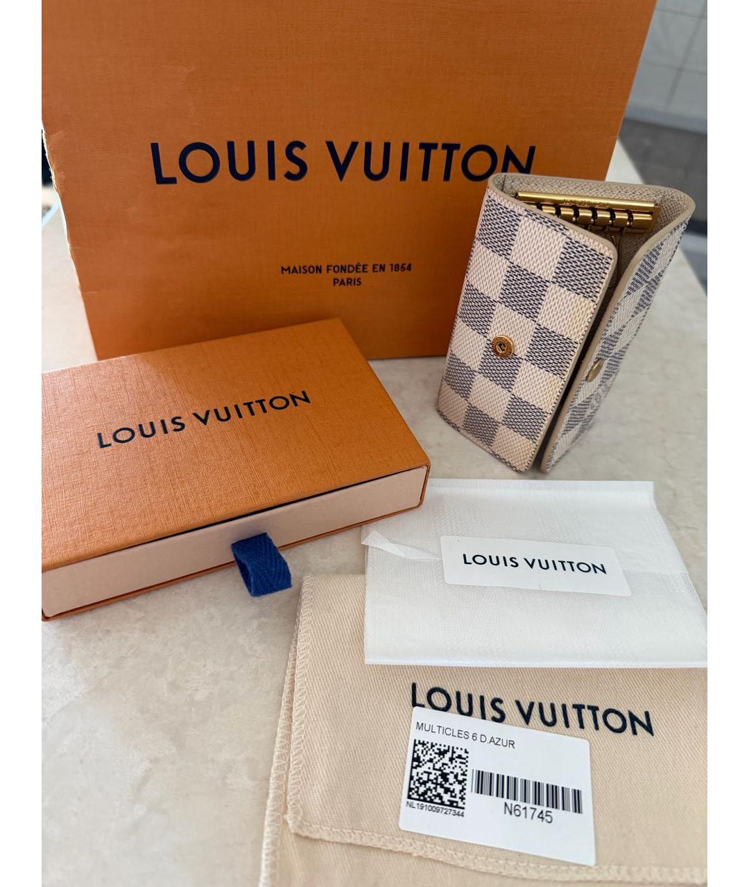 LOUIS VUITTON Белая ключница, фото 2