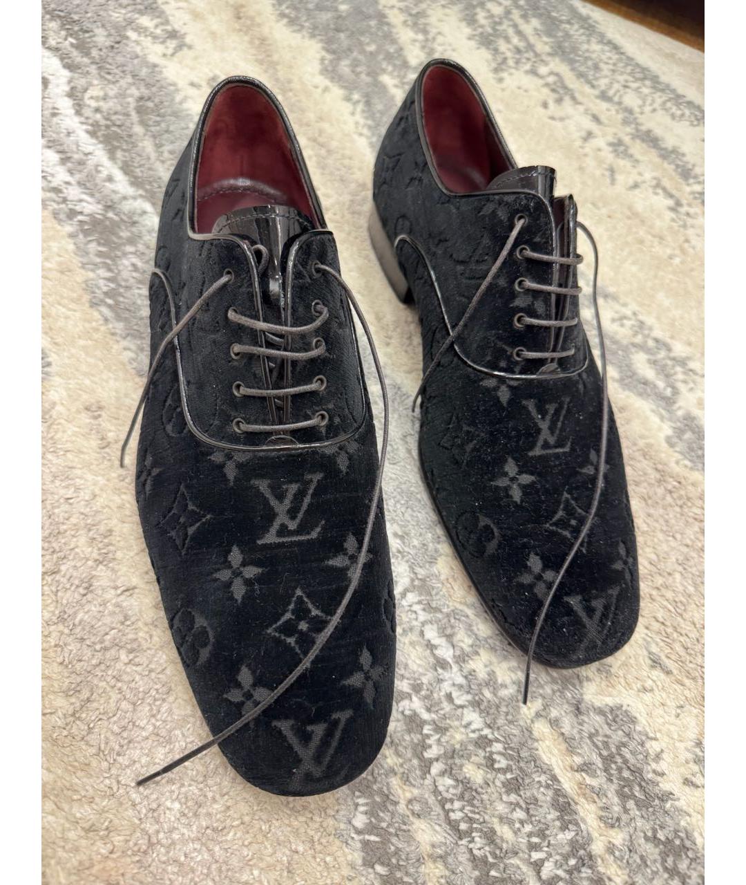 LOUIS VUITTON Черные бархатные туфли, фото 5