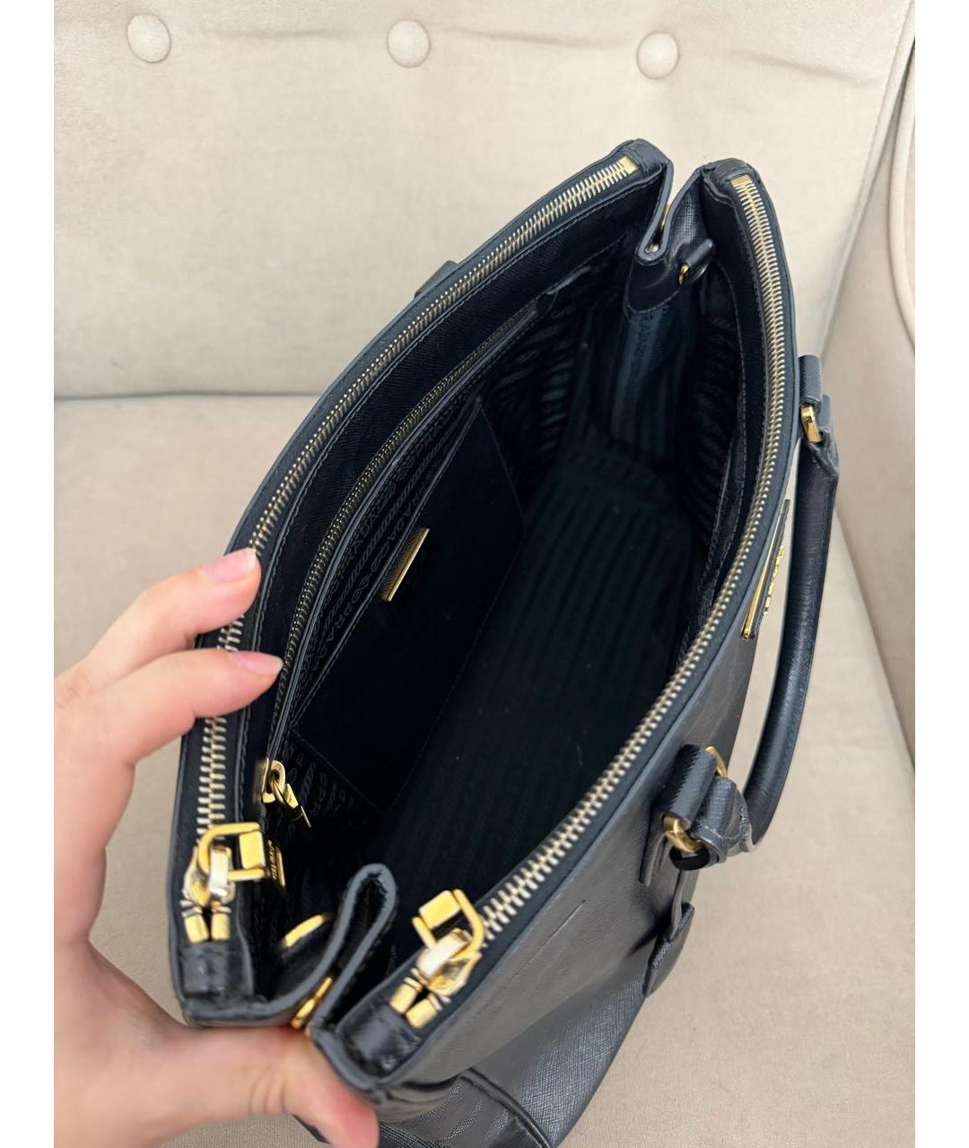 PRADA Черная кожаная сумка тоут, фото 4
