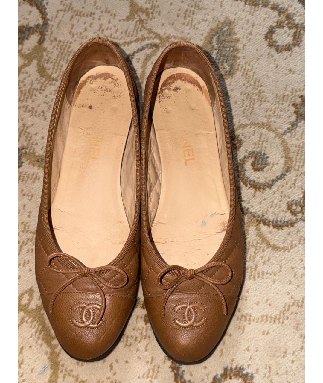 CHANEL Коричневые кожаные балетки, фото 3